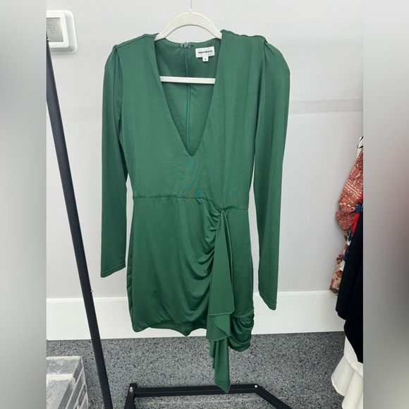 Superdown Dress - Picture 4 of 6